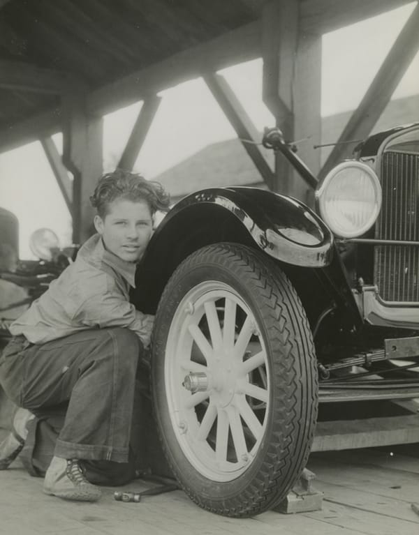 auniqueeducationalvision_inlinearticle_THF126096